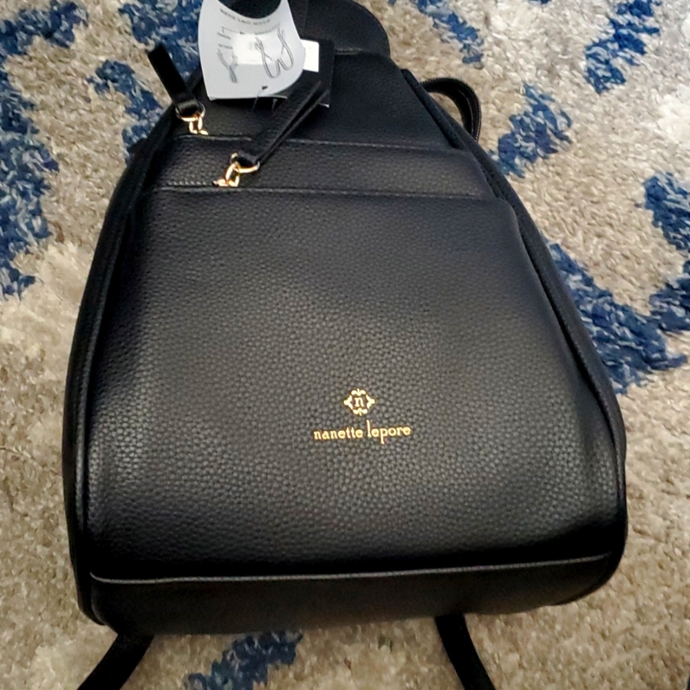 - Purse